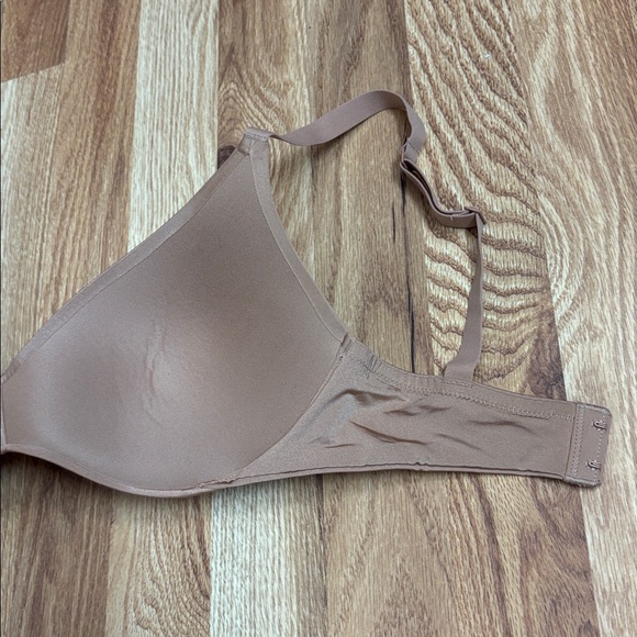 Skims Wireless Form Push Up Plunge Bra size 34 DD - Picture 7 of 15